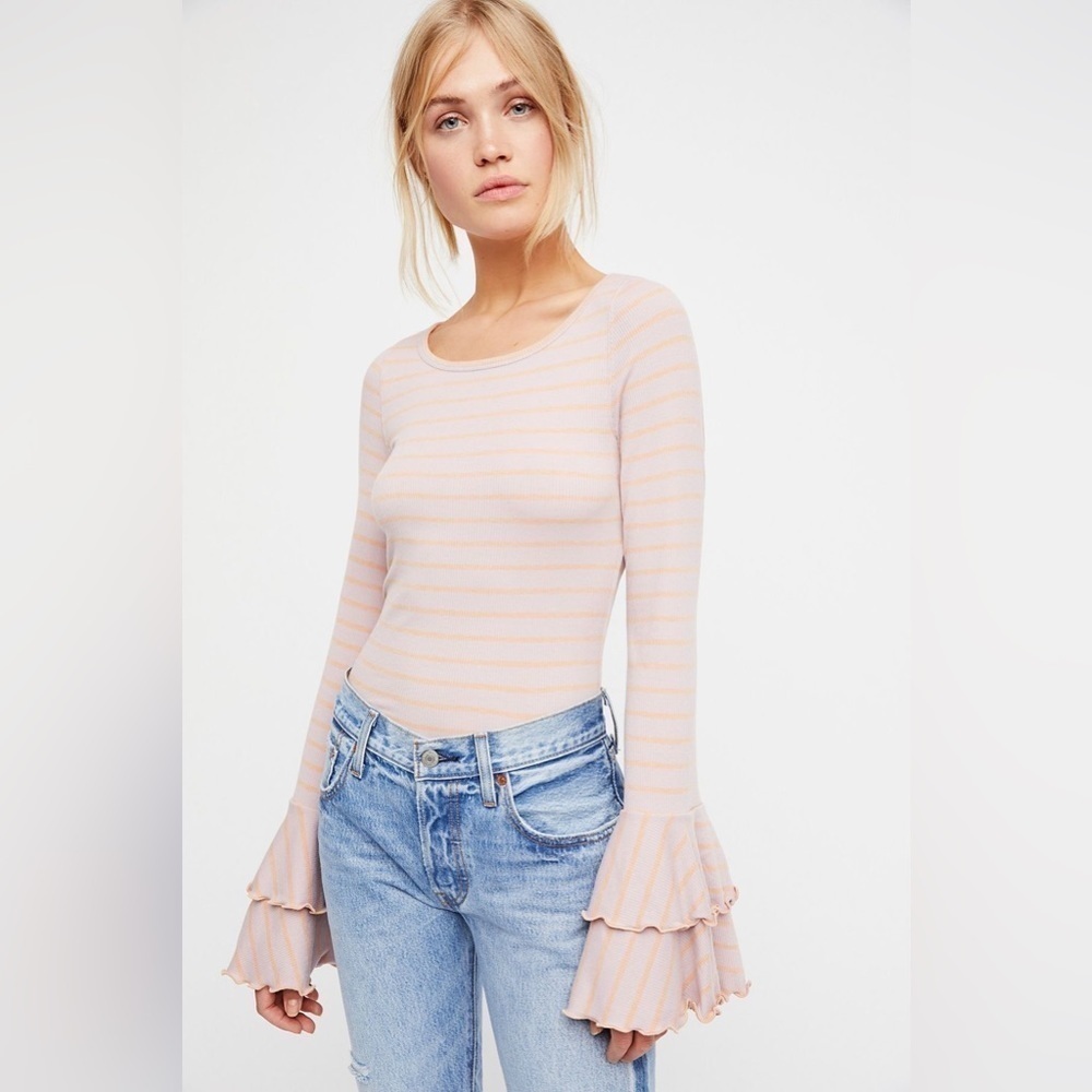 Free People Good Find Bell Sleeve Top in Dusty Pink Stripe Sz. Medium - Picture 2 of 12